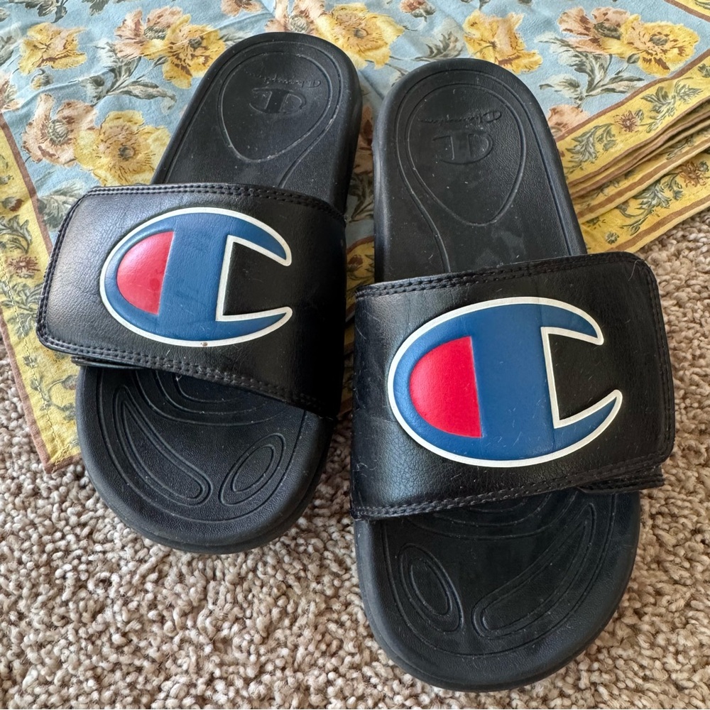 Champion Adjustable Mega Slide Black Slides Sandal Women’s Sizes 6 Soft Flats